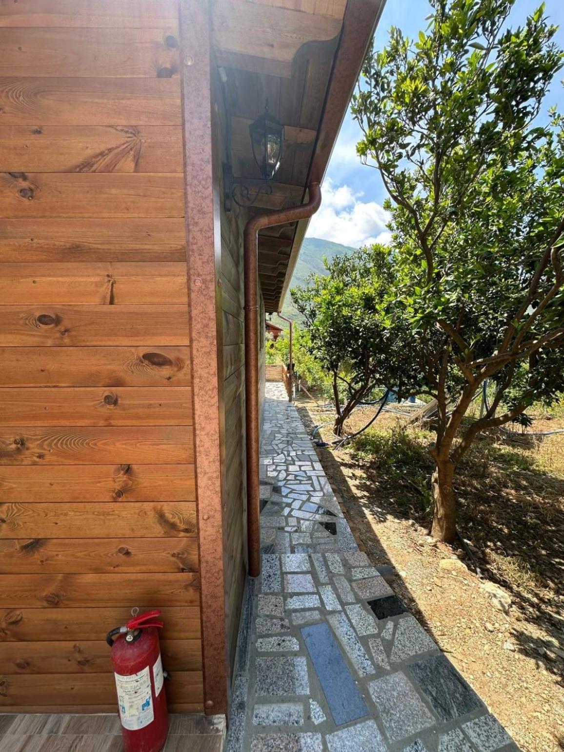 Kantina & Ferma Dukat Hotel Orikum